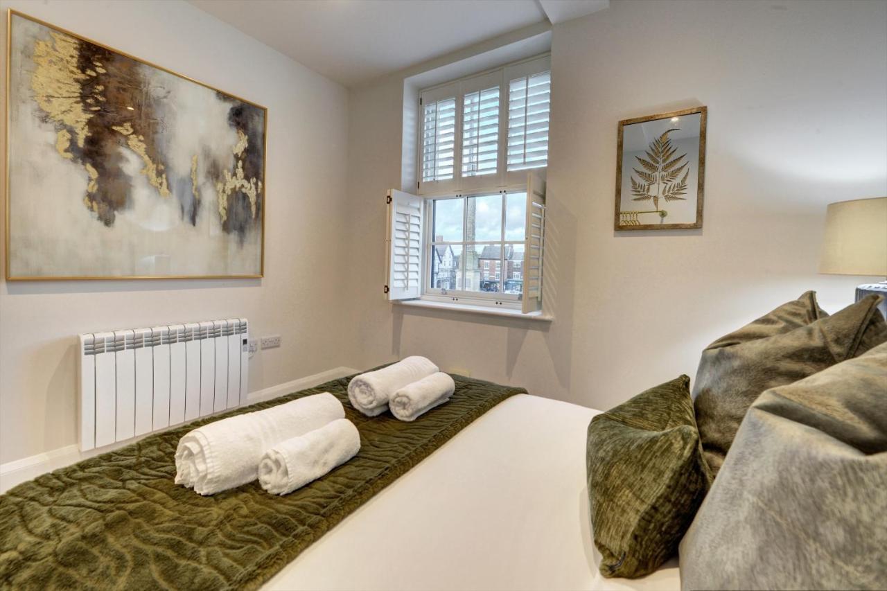 The Penthouse - Allocated Parking With Views * Рипон